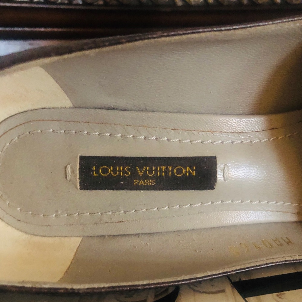 Louis Vuitton Women's Heels in Mahogany and Pink - Picture 5 of 7